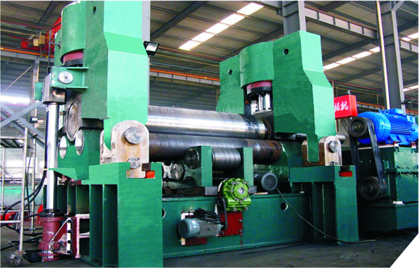 On roller universal type three-roller plate